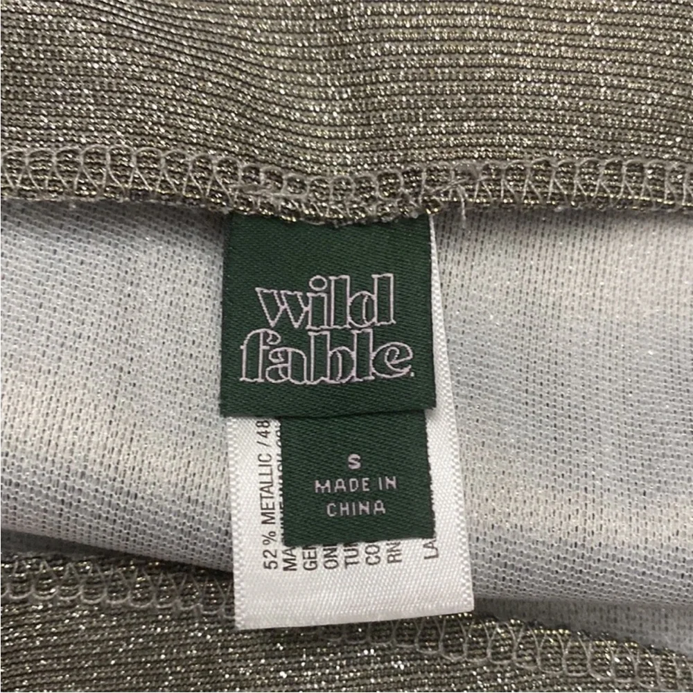 3/$20✨Wild Fable Shimmering Silver Pencil Skirt - Picture 2 of 8